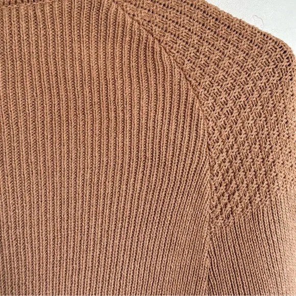 G.I.L.I. Sweater Cape / Poncho with Button Detail - Picture 8 of 8